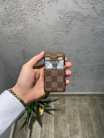 .10.30.LV.100